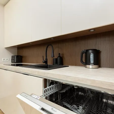 Platinum Towers With Parking By Renters Prestige