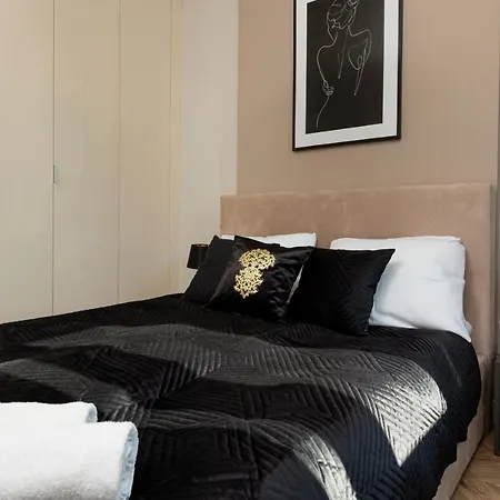 Platinum Towers With Parking By Renters Prestige Daire Varşova