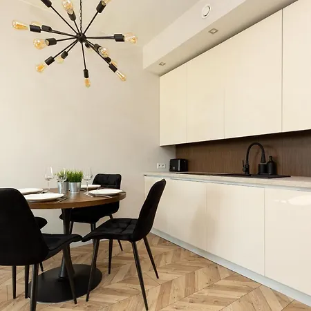 Platinum Towers With Parking By Renters Prestige Daire Varşova