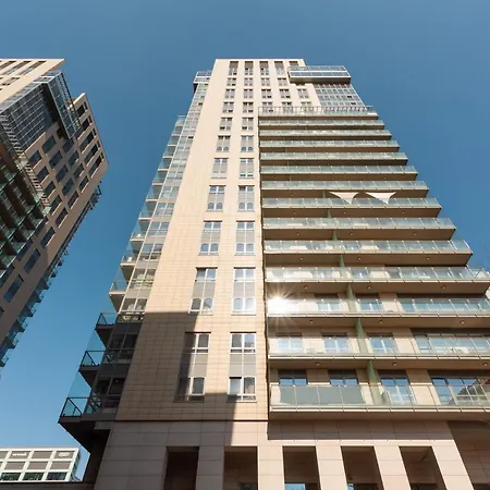 Platinum Towers With Parking By Renters Prestige Daire Varşova
