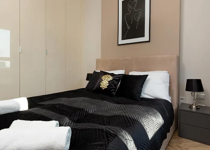 Platinum Towers With Parking By Renters Prestige Apartman Varsó