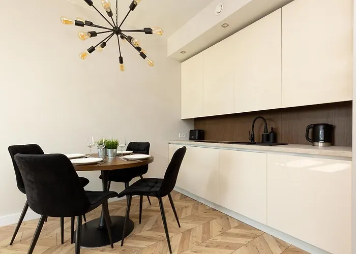 Platinum Towers With Parking By Renters Prestige Apartman Varsó