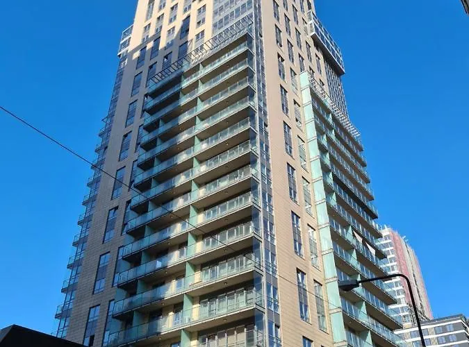 Apartman Platinum Towers With Parking By Renters Prestige *