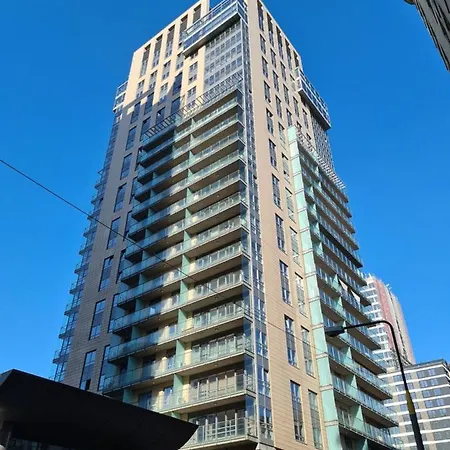 公寓 Platinum Towers With Parking By Renters Prestige *